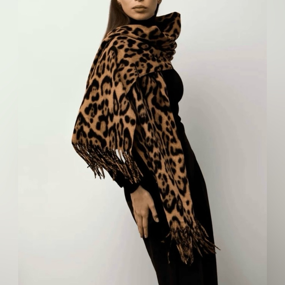 Women's Leopard Print Tassel Shawl, Casual Warm Long Scarf for Fall/Winter